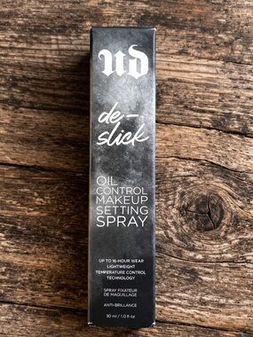 Urban Decay De-Slick Oil Control Makeup Setting Spray — 30ML NIB